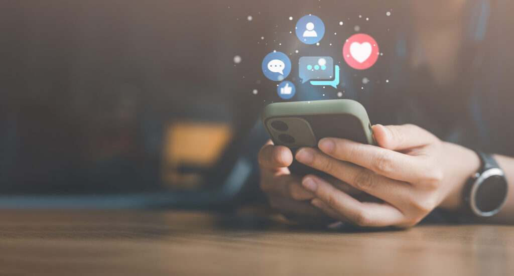 2.Instagramなど自分にあったSNSを選択する